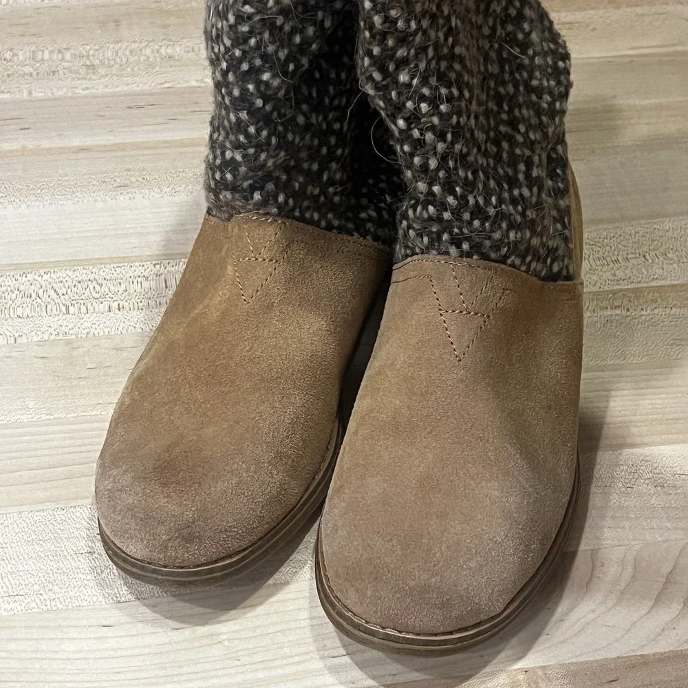 Toms Sierra Slouch Boots, Women's Size 7.5 US Tan, Calf-Length‎ - Picture 7 of 8